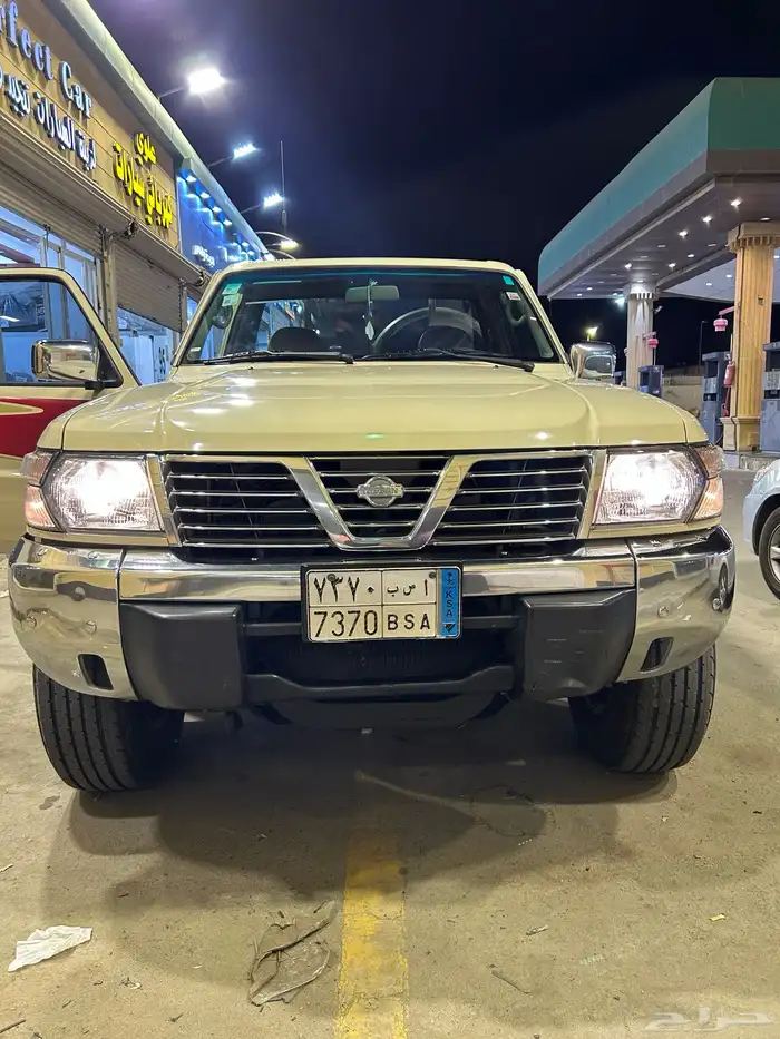 نيسان شاص 2006 نظيف 35