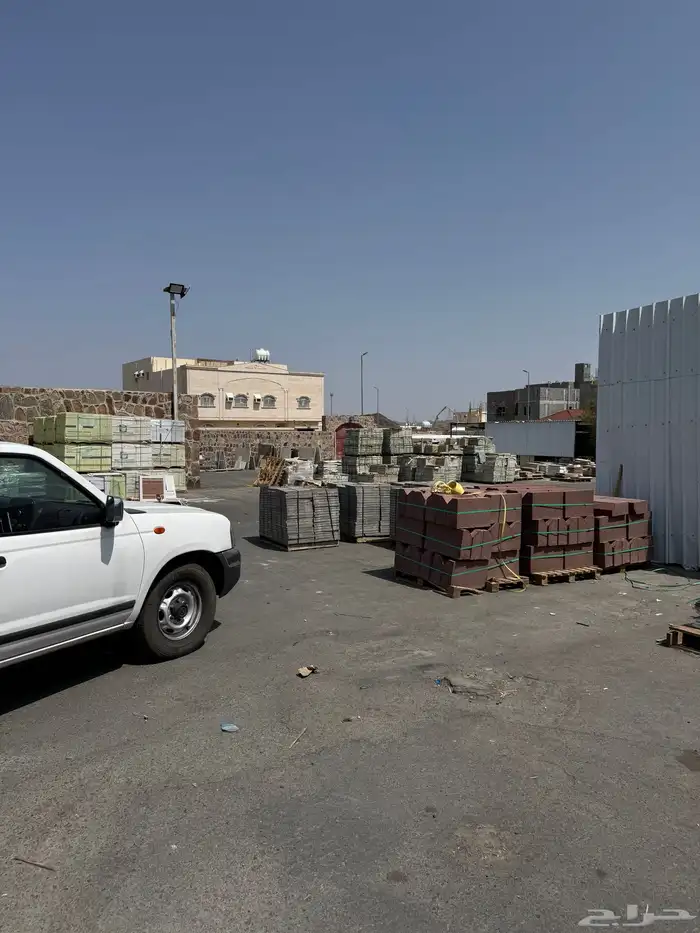 مستودع بمساحة 3815 متر للإيجار 3