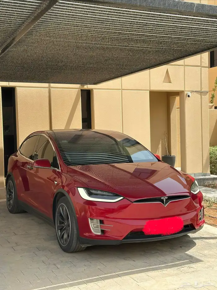 Tesla Model X P100D 8