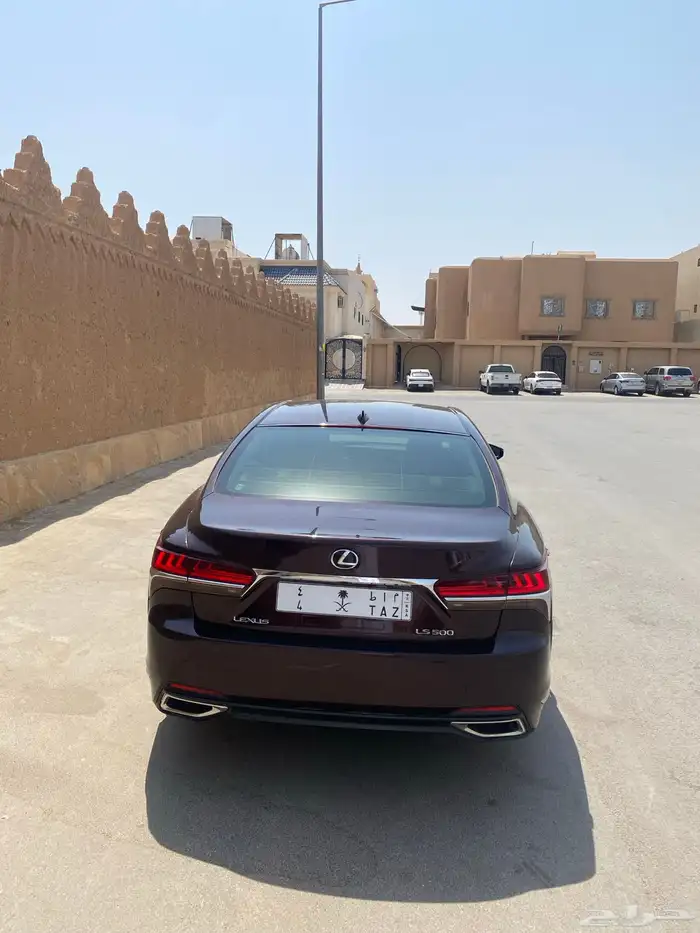 لكزس LS350 15