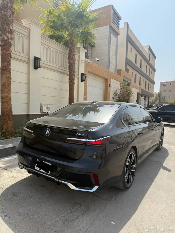 بي ام دبليو 735 1
