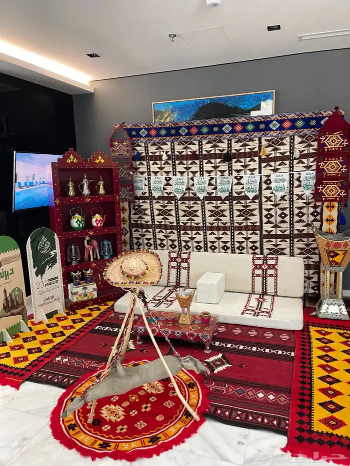 كنب وكراسي وطاولات وجميع مستلزمات المناسبات والحفلات للايجا 16