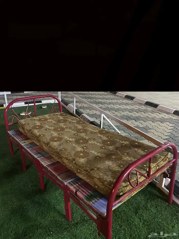 سرير قابل للطي 1