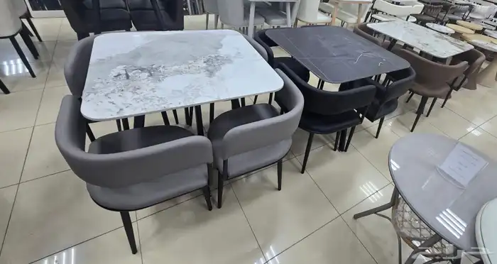 طاولة الطعام 4 أشخاص 9