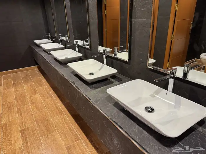 دورات مياة متنقلة VIP 9