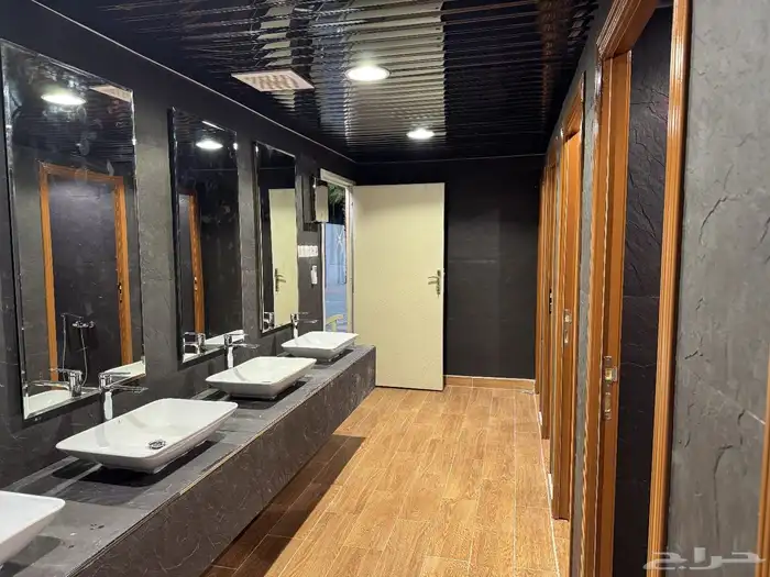 دورات مياة متنقلة VIP 11