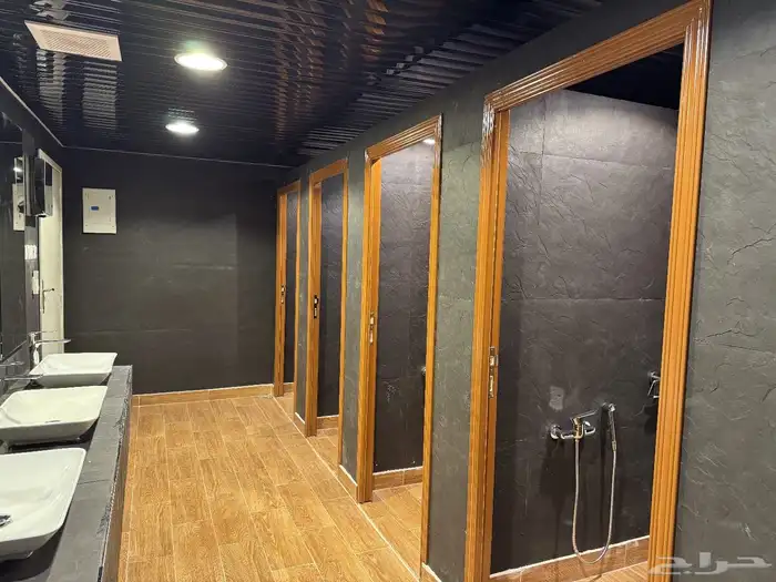 دورات مياة متنقلة VIP 13