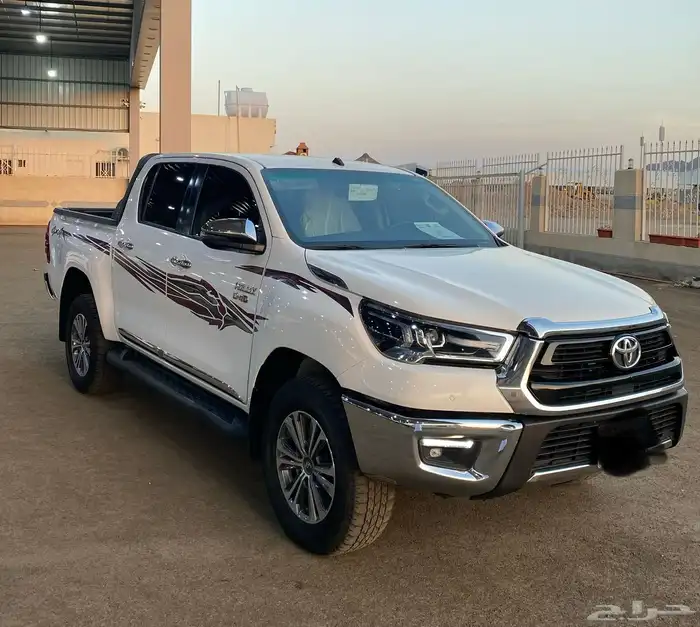 هايلوكس 2024 S.GLX دبل ديزل اتوماتيك 2.4 وكالة 3