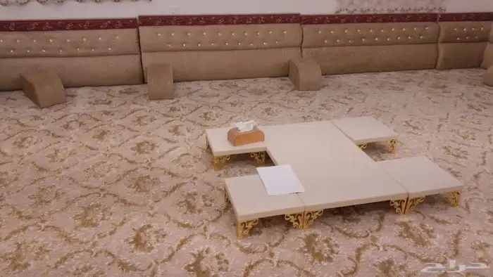 كنب وطاولة الحق ماتحلق اصلية 100 ب 100 3