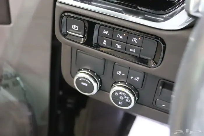 جمس يوكون اليفيشن XL بانوراما موديل 2025 بسعر 323.000 16