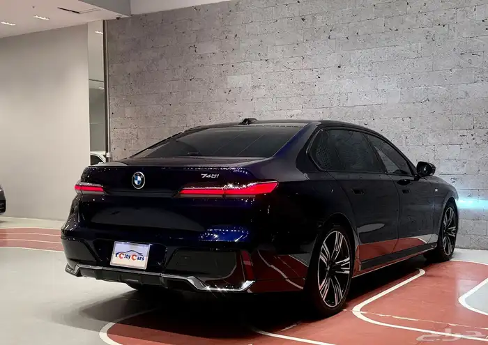 BMW 740i بي ام دبليو 17