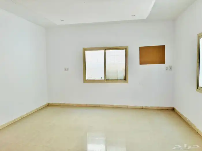 شقة عوائل للإيجار 3