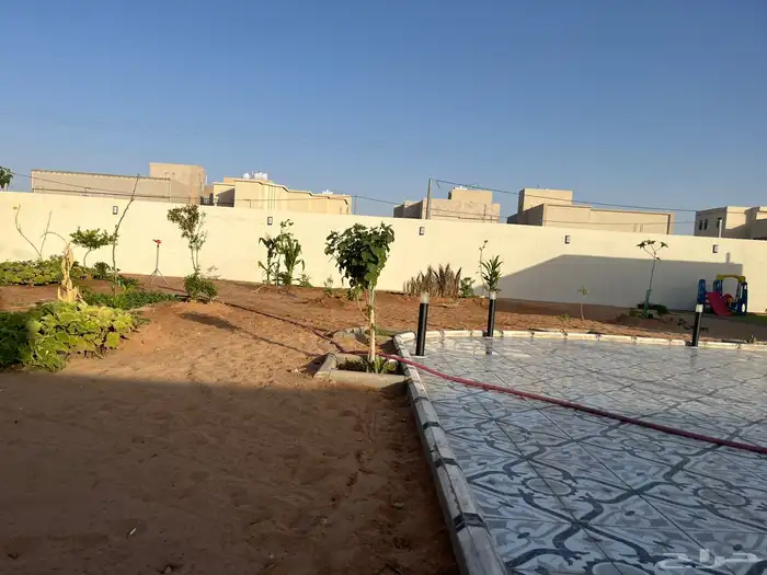 استراحة للبيع بسعر مميز المساحة 1000  م2 صكين سكني 1
