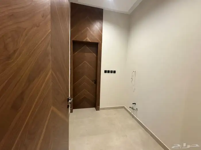 فلة مساحة 225 م حي المهدية 12