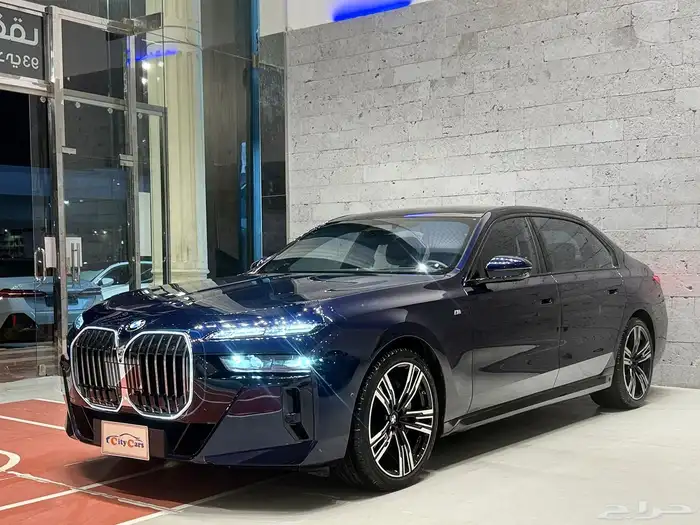 BMW 740i بي ام دبليو 2