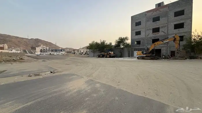 للبيع ارض فضاء في ولي العهد 5 3