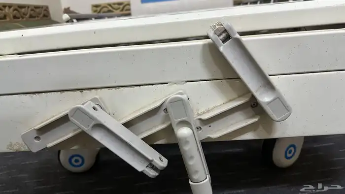 سرير طبيي 1