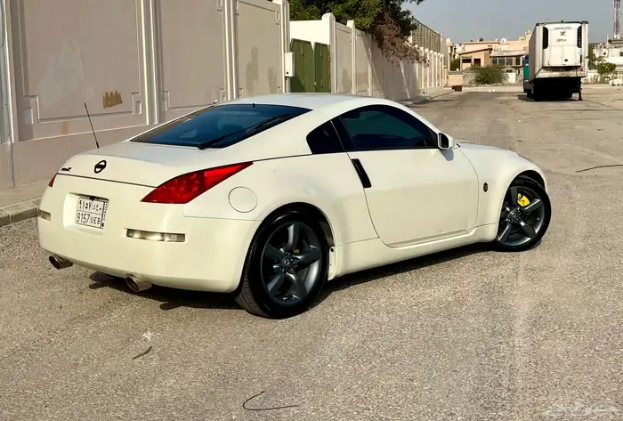 للبيع نيسان زد 350z مديل 2008 3