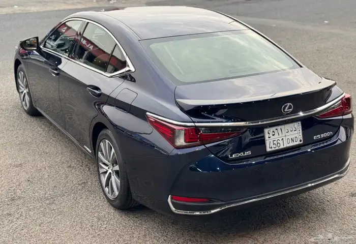 لكزس ES300h AH 2021 - وارد عبداللطيف جميل 6