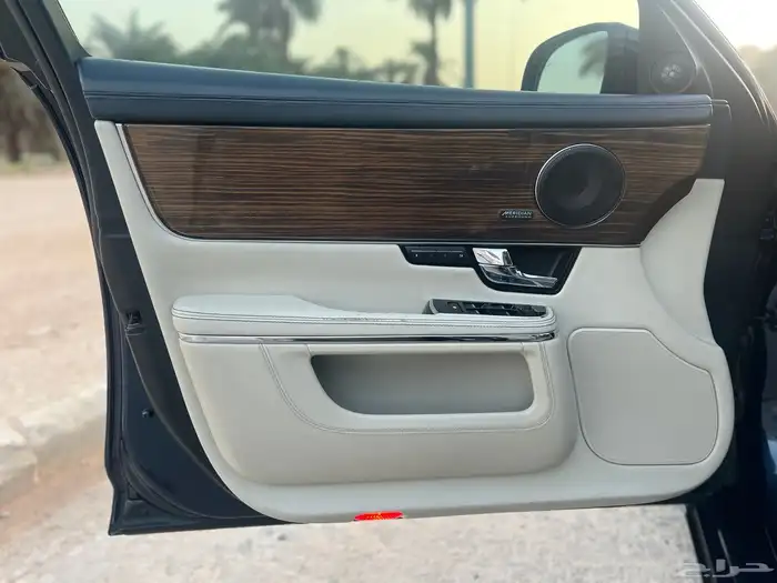 جاكوار XJ L منوة المستخدم 19