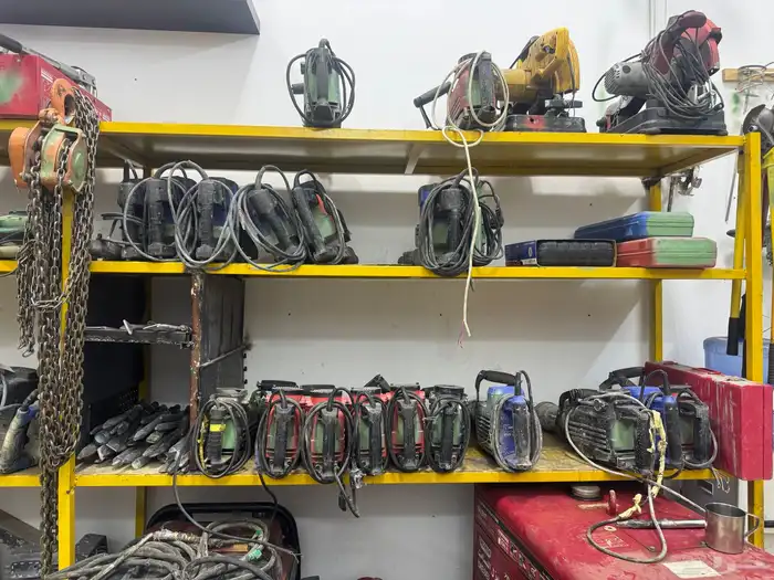 مولدات تاجير وقص خرسانه ومعدات خفيفه وتكسير أسقف وجدران 8