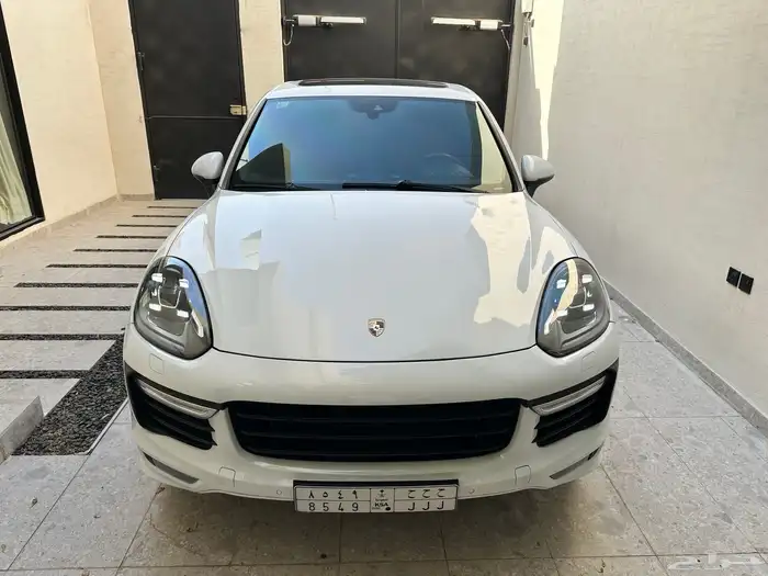 للبيع بورش كايين GTS موديل 2016 فل نظيف 2