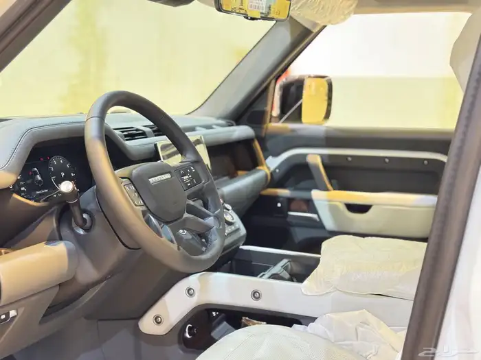 ديفندر سعودي و الداخلية المميز HSE 21