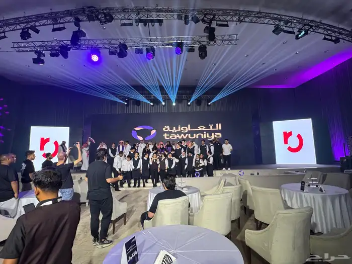 تأجير شاشات 72