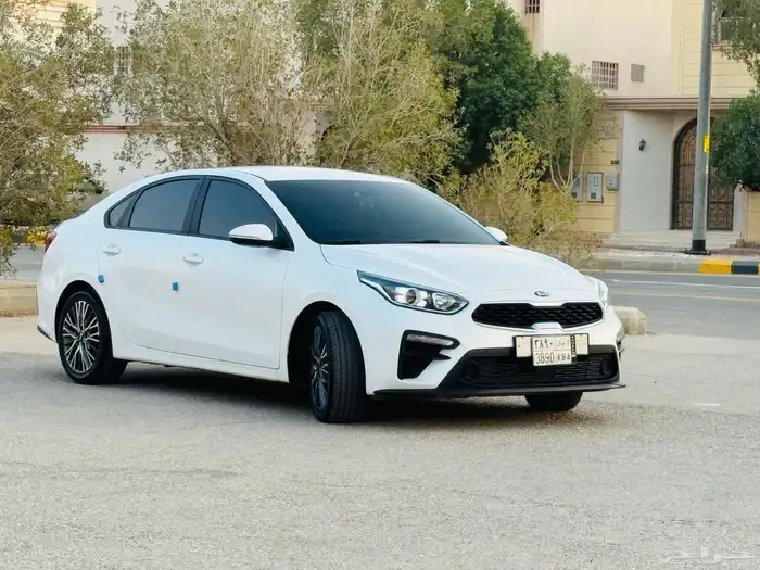 كيا سيراتو فل كامل بدون فتحه وارد كوريا بنزين 4