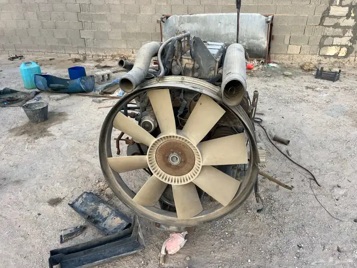 مكينه كومنز 6 سلندر 1