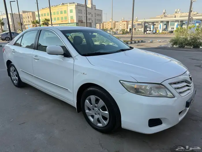 للبيع كامري 2011 50