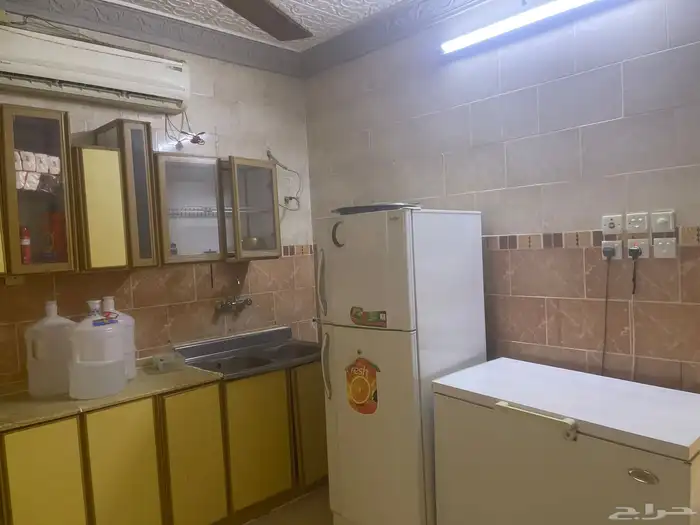 بيع اثاث كامل مستخدم وجديد لتواصل 0