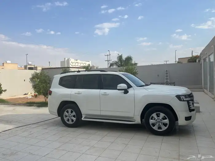 لاندكروزر 2024 0