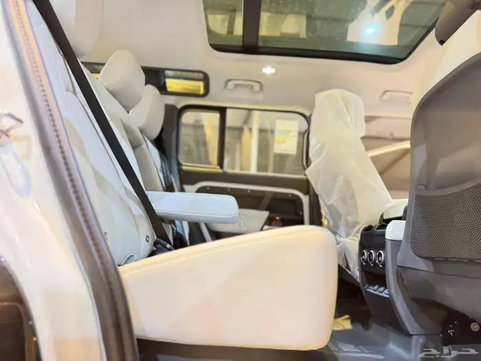 ديفندر سعودي و الداخلية المميز HSE 13