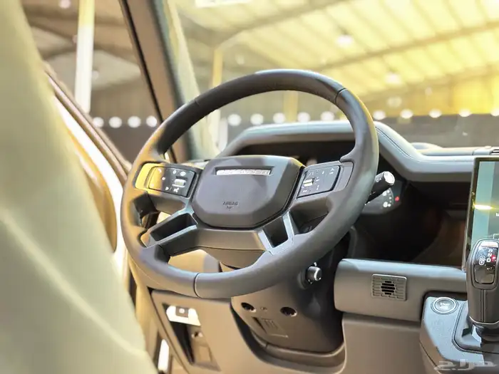 ديفندر سعودي و الداخلية المميز HSE 9