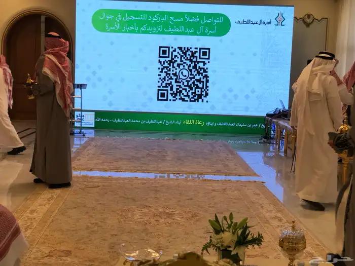 تاجير شاشات بيع شاشات ايضاءات سماعات ميكات مسارح تراسات 25
