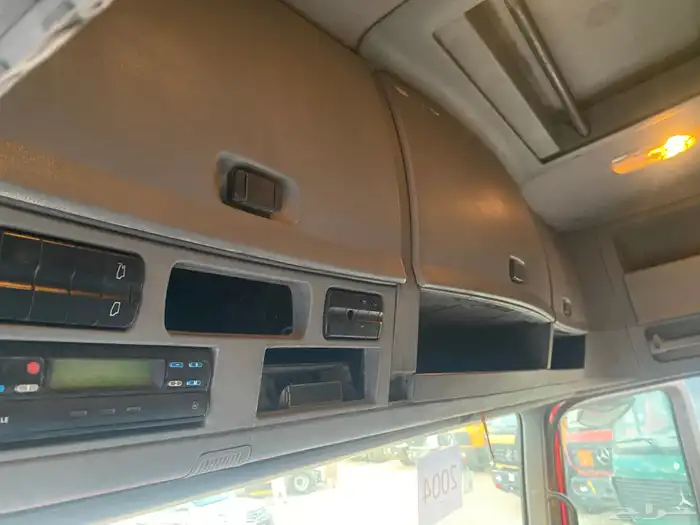 للبيع راس أكتروس 2004 نقل خاص 18