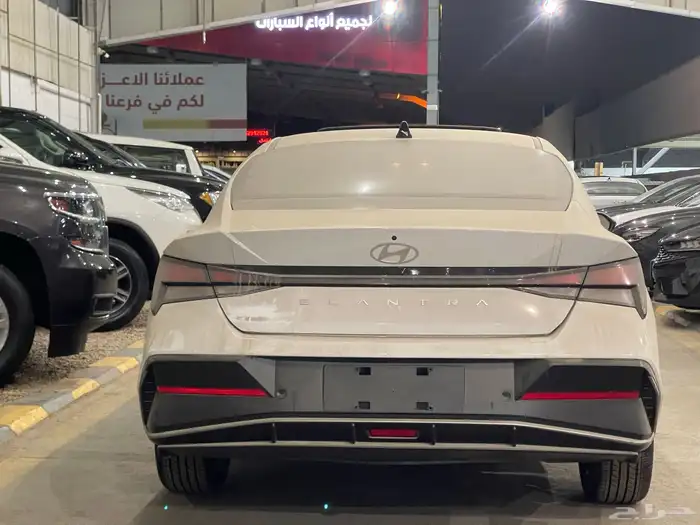 هونداي- إلنترا-2025-كمفورت- بطاقة جمركية- اصفار- بنزين 3