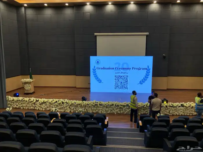 تاجير شاشات بيع شاشات ايضاءات سماعات ميكات مسارح تراسات 12