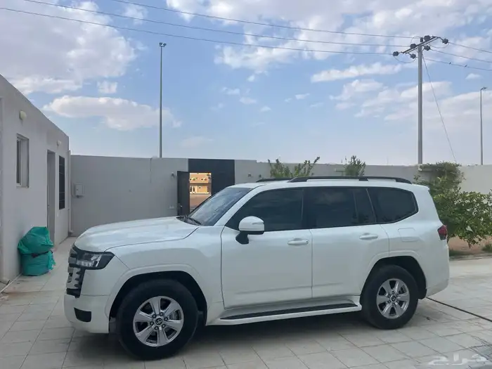 لاندكروزر 2024 2