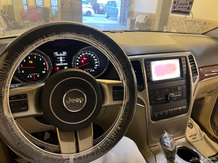 جيب جيراند شيروكي مخزن 8سلندر 7