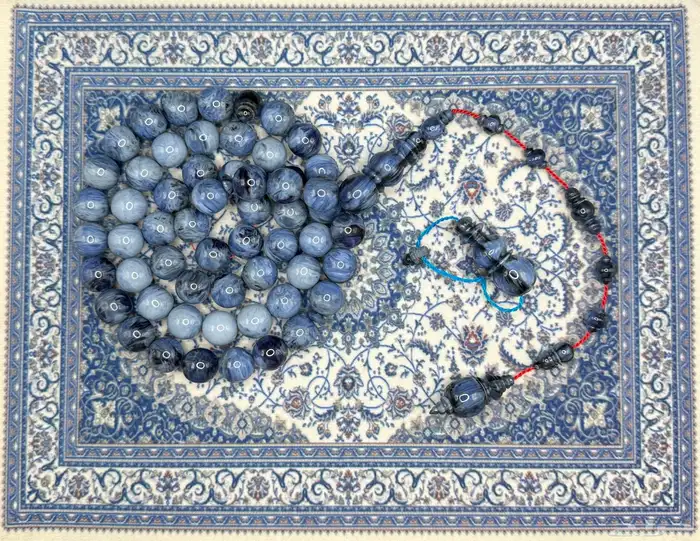 سبحة فاخرة بتصميم أنيق 0