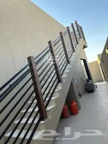 فيلا للبيع مدينة شقراء 174 4