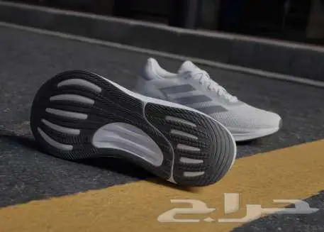 حذاء جري اديداس 5
