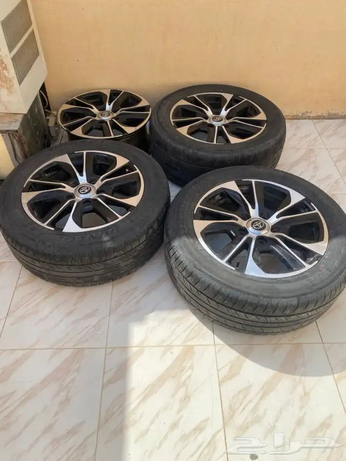 كفرات مع الجنوط 3 واحد بدون كفر 3