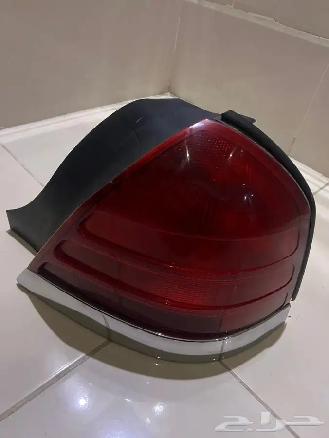 اسطب فورد فكتوريا 0