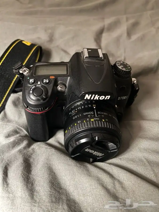 للبيع كاميرا Nikon D7000 مع اداوتها كامله 0