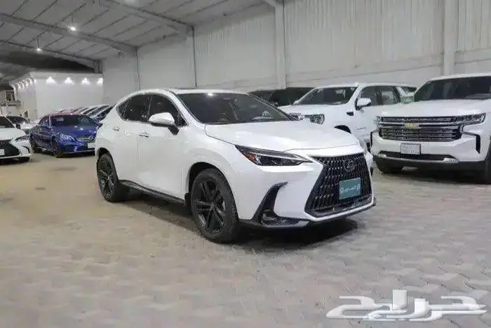 ليكزس NX 350h فتحة سقف جلد هايبرد اربعة سلندر موديل 2025 0