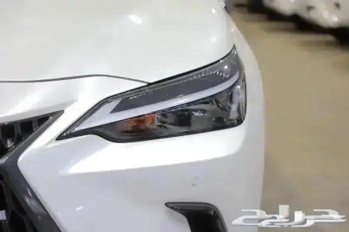 ليكزس NX 350h فتحة سقف جلد هايبرد اربعة سلندر موديل 2025 7