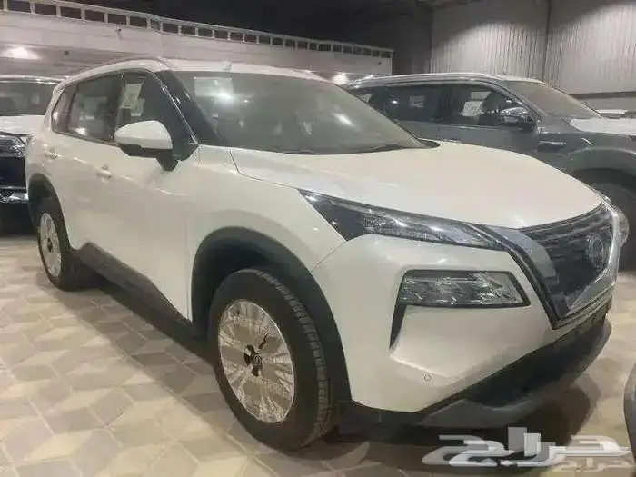 نيسان اكستريل ستاندر 5 و 7 راكب 2025 دبل و بدون 6